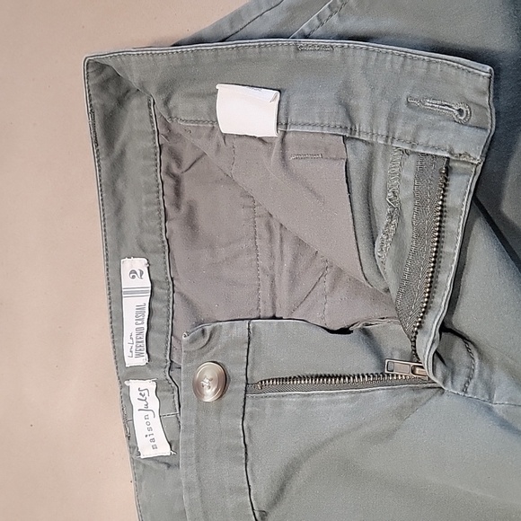 Maison Jules Size 2 LouLou Weekend Casual Light Khaki Green Cuffed Ankle Pants. - Picture 14 of 15